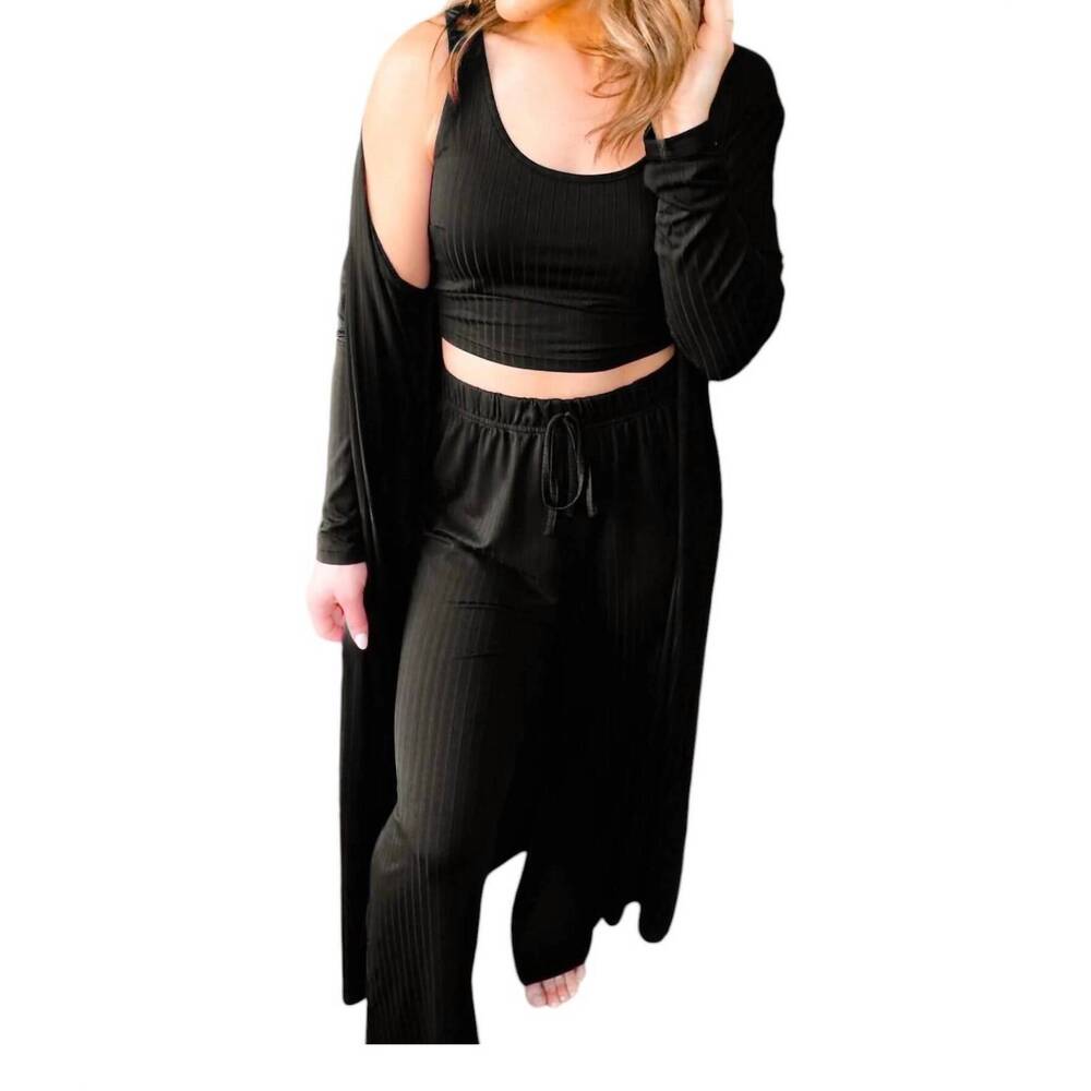 NEW WLM three piece lounge set in black